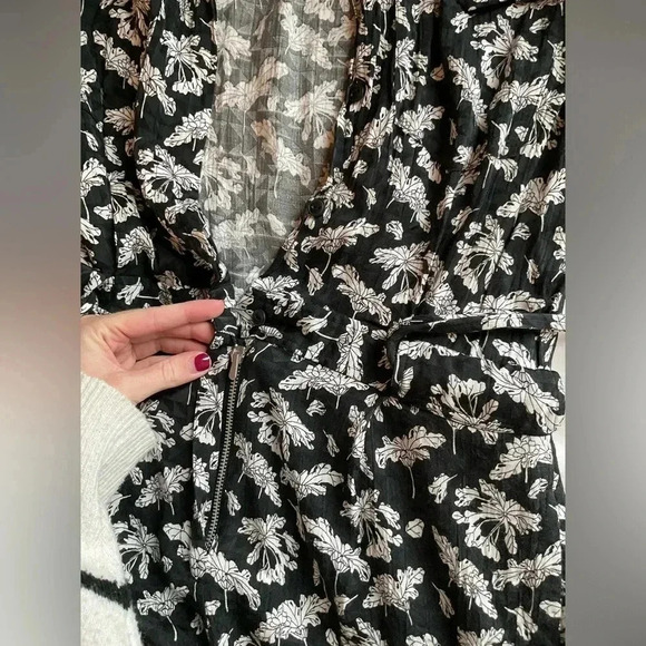 Rag & Bone Surplus Floral Black and White Printed Romper Shorts Tie Waist Size 0 - Picture 4 of 5